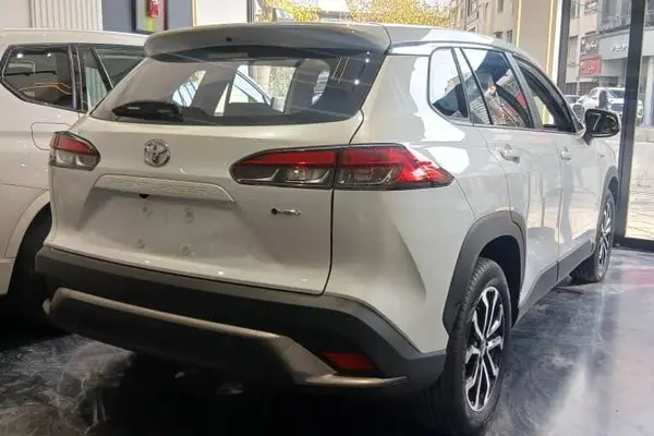 تویوتا، فرانت لندر هیبرید