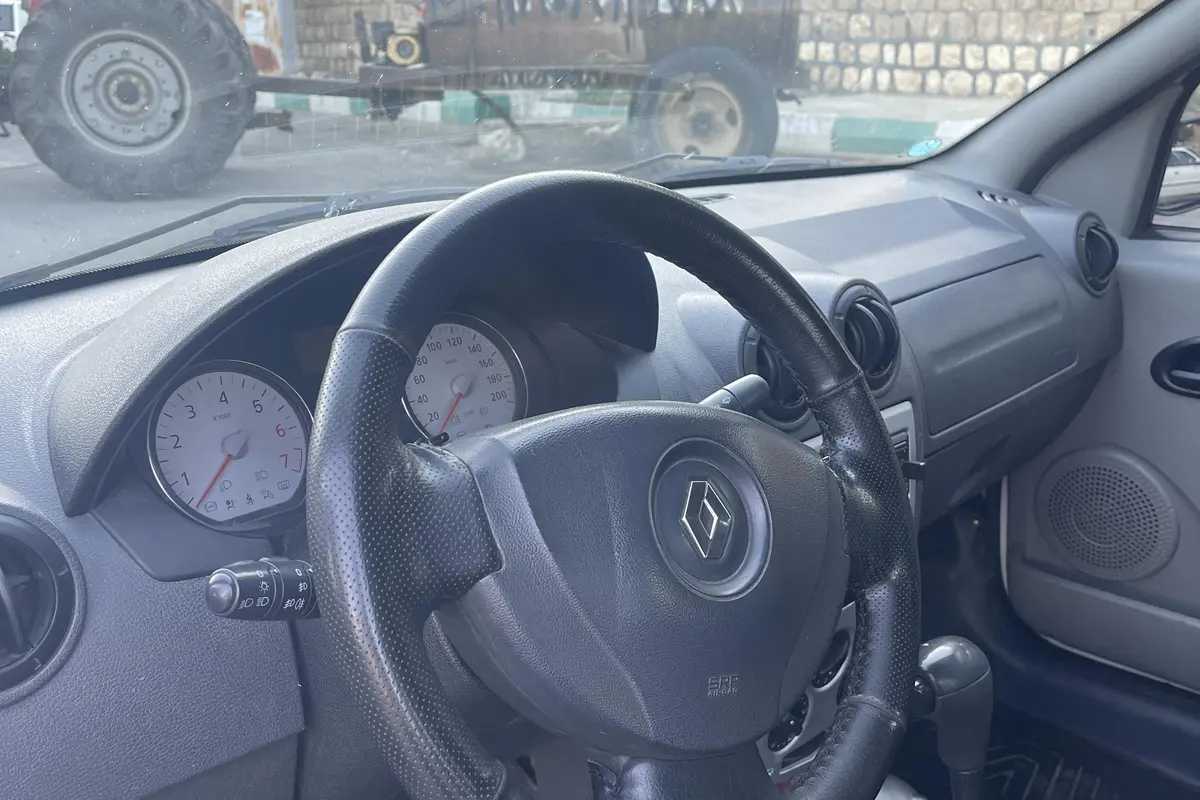 رنو  تندر 90