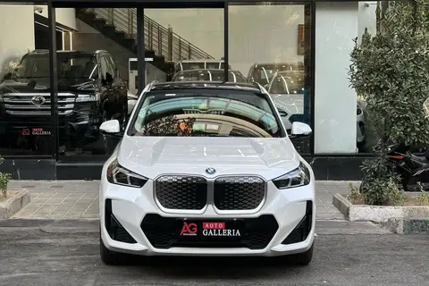 ب ام و، iX1