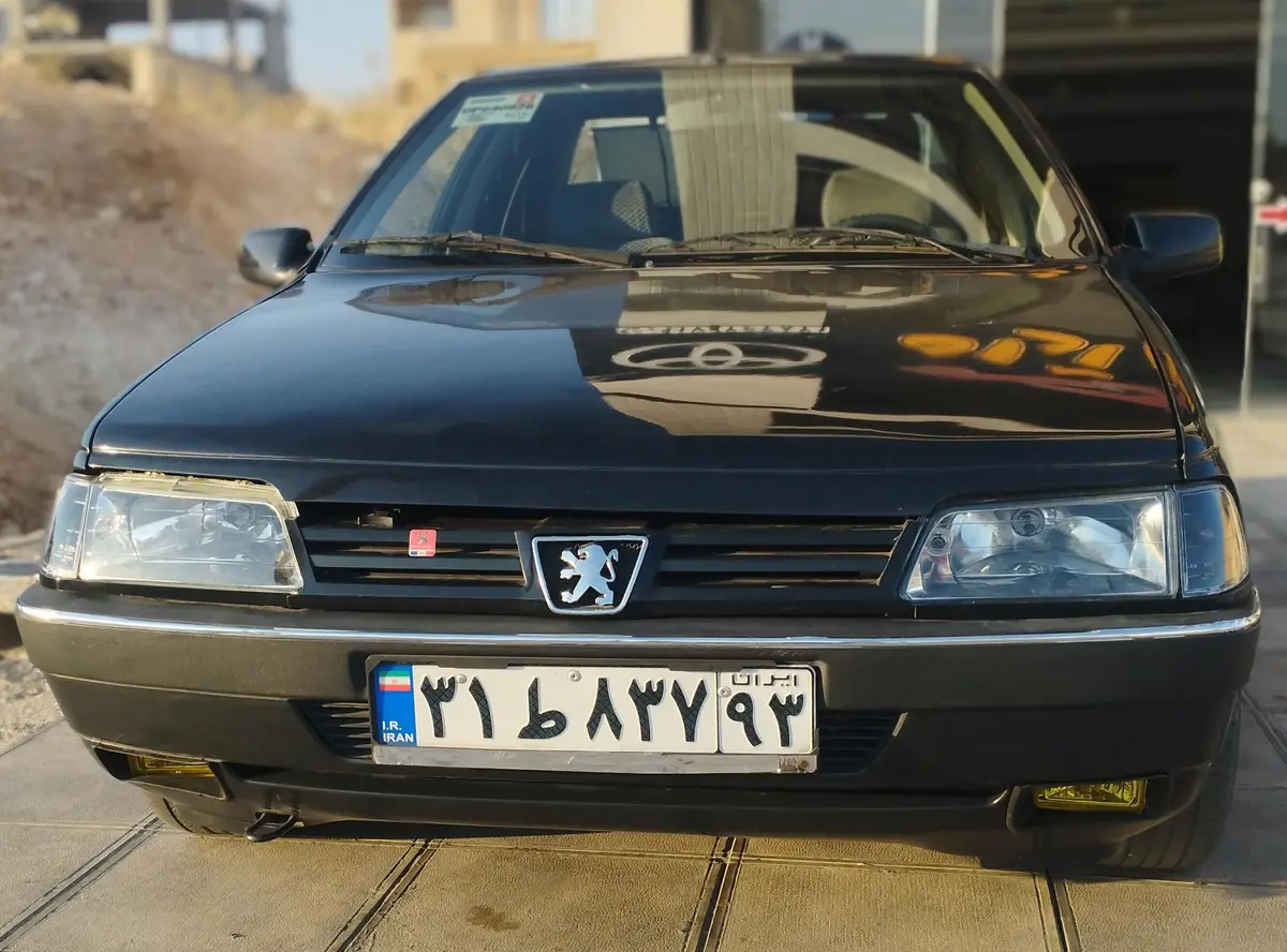 پژو،  405