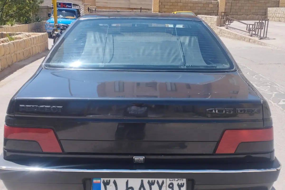 پژو،  405