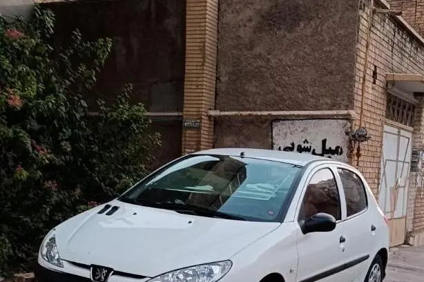 پژو  206