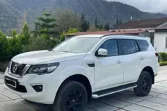 نیسان، ترا
