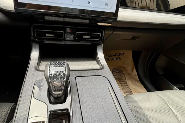 جی ای سی  ES9