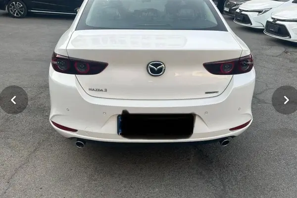 مزدا، 3 وارداتی