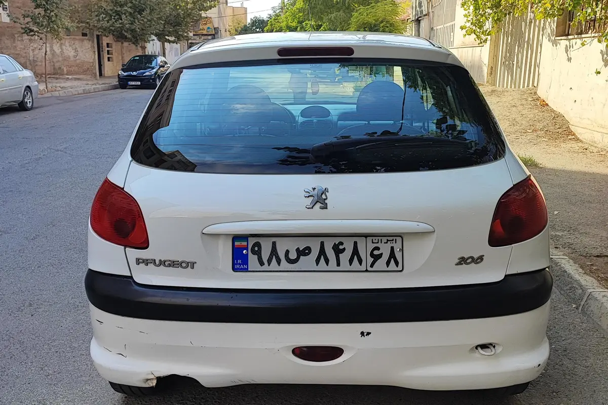 پژو،  206