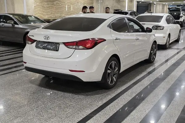 هیوندای  النترا