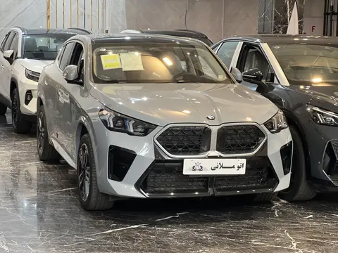 ب ام و، X2