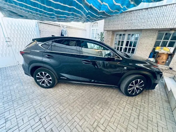 لکسوس، NX هیبرید