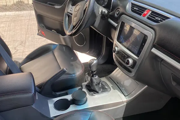 کی ام سی  T8