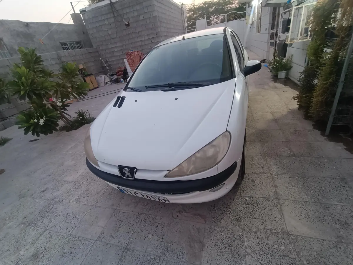 پژو،  206