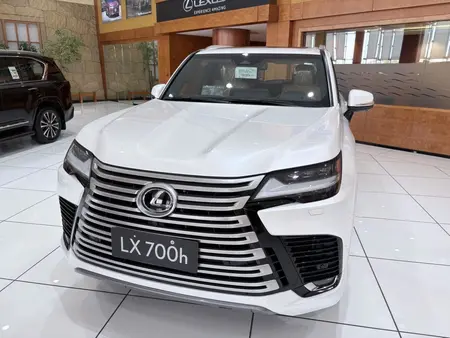 لکسوس LX