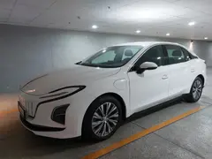 هونگچی، E-QM5