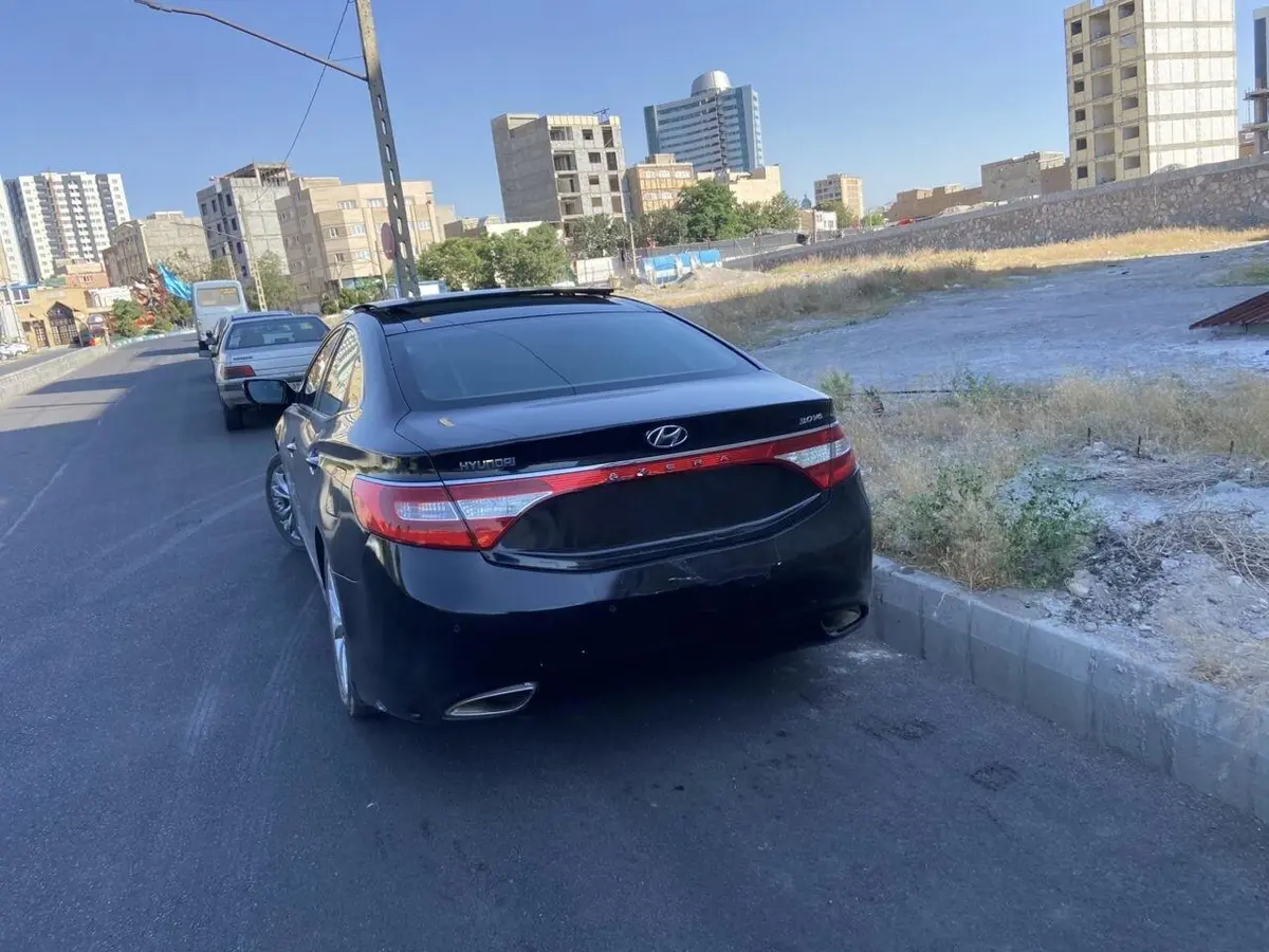 هیوندای  آزرا (گرنجور)