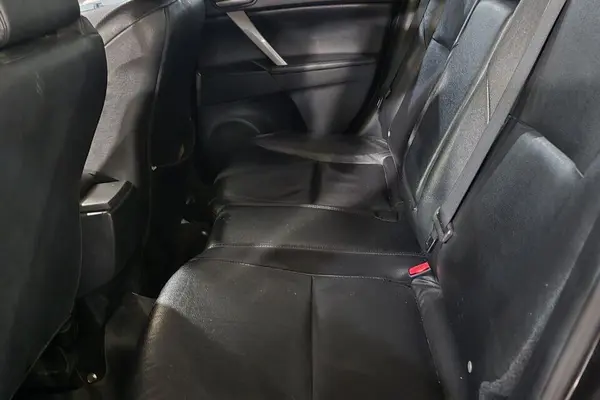 مزدا، 3 نیو صندوق دار