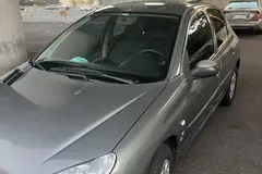 پژو، 206