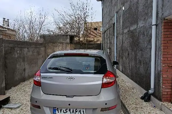 ام وی ام  315هاچ بک
