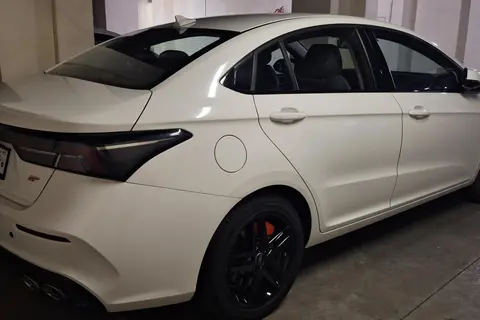 فونیکس، آریزو 6 جی تی (Z6 GT)