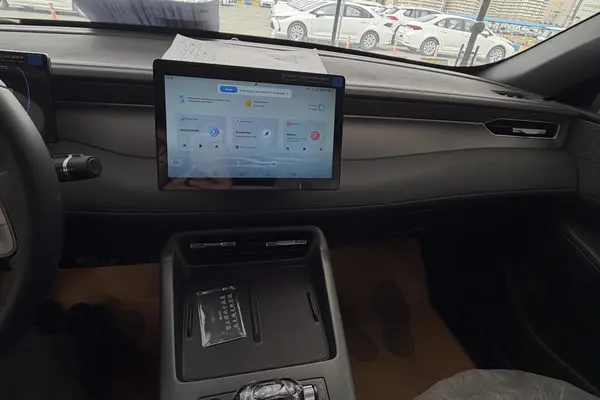 بی وای دی، چین ال DMi