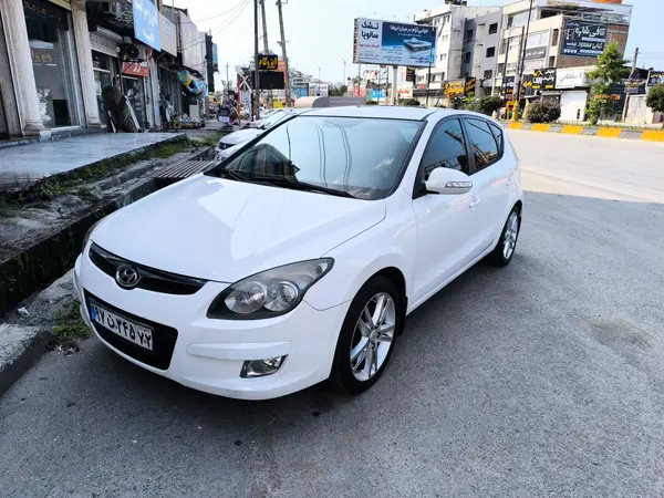 هیوندای  i30