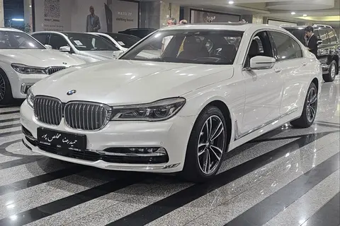 ب ام و، سری 7