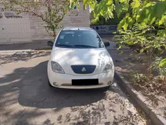 تیبا، هاچ بک