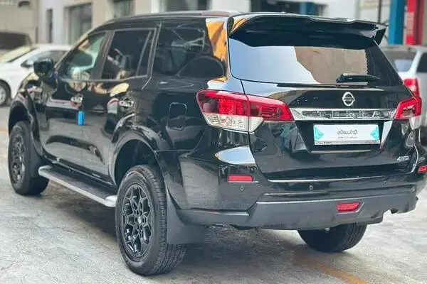 نیسان  ترا