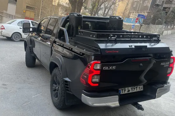 تویوتا، هایلوکس دو کابین