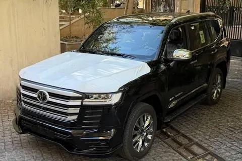 تویوتا، لندکروز چهار در