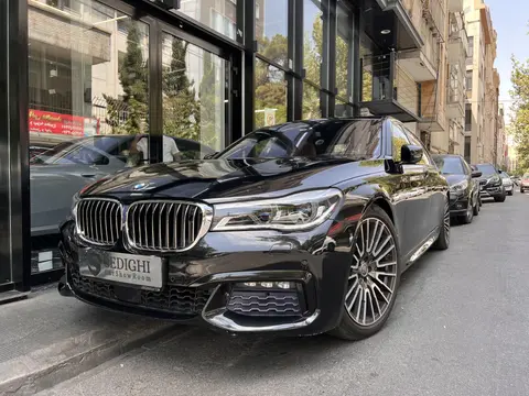 ب ام و، سری 7