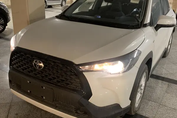 تویوتا، کرولا کراس هیبرید