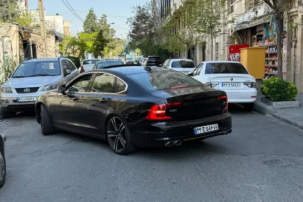 ولوو  S90