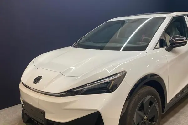 حواله فولکس، آی دی یونیکس