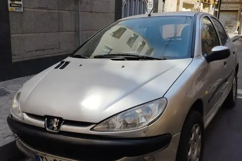 پژو، 206