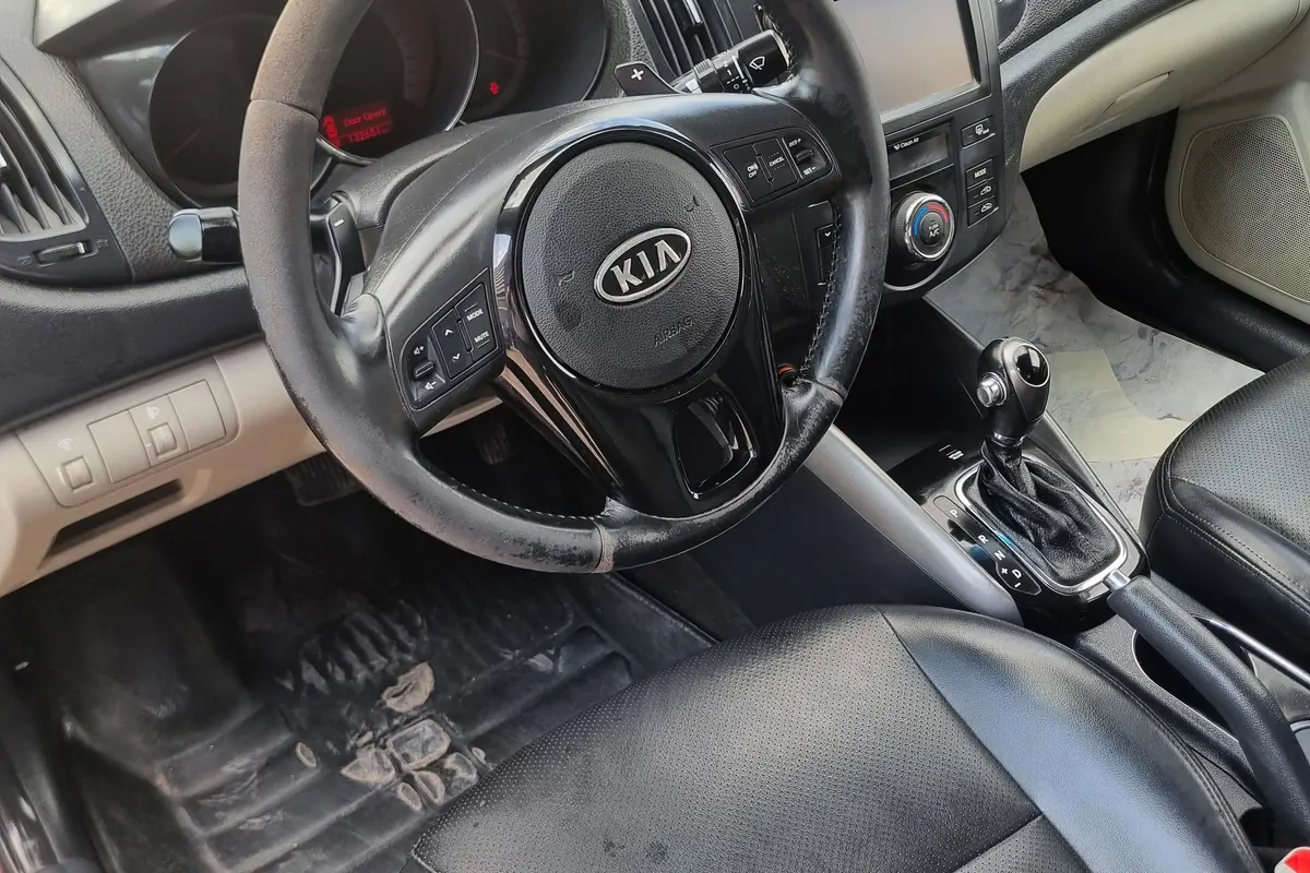 کیا،  سراتو (مونتاژ)