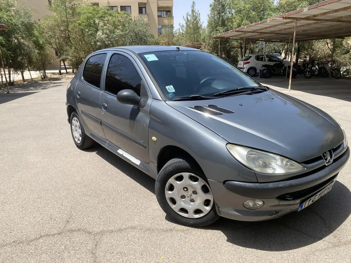 پژو،  206