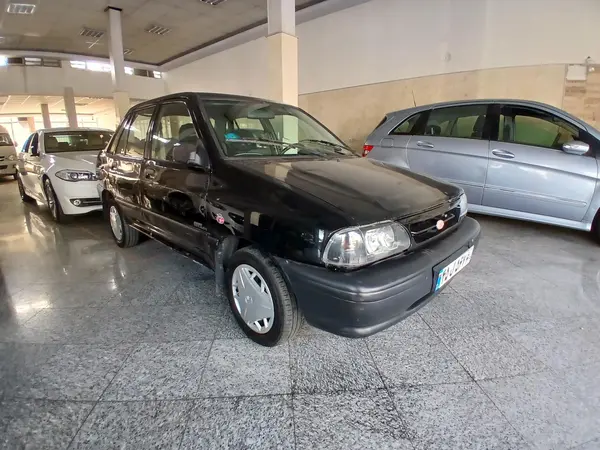 پراید، صندوق دار