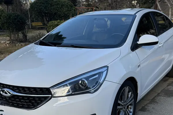 چری، آریزو 5