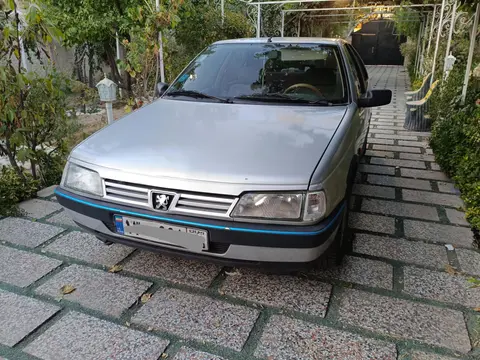 پژو، 405