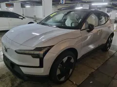 ولوو، EX30