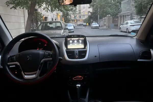 پژو، 207