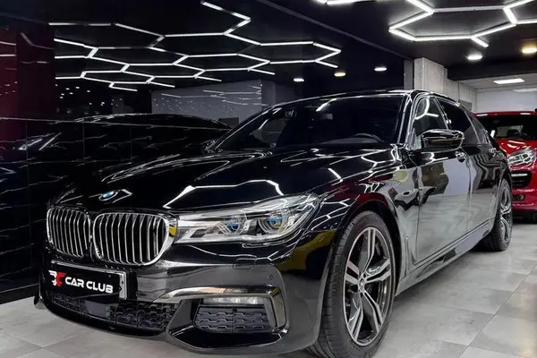 ب ام و، سری 7