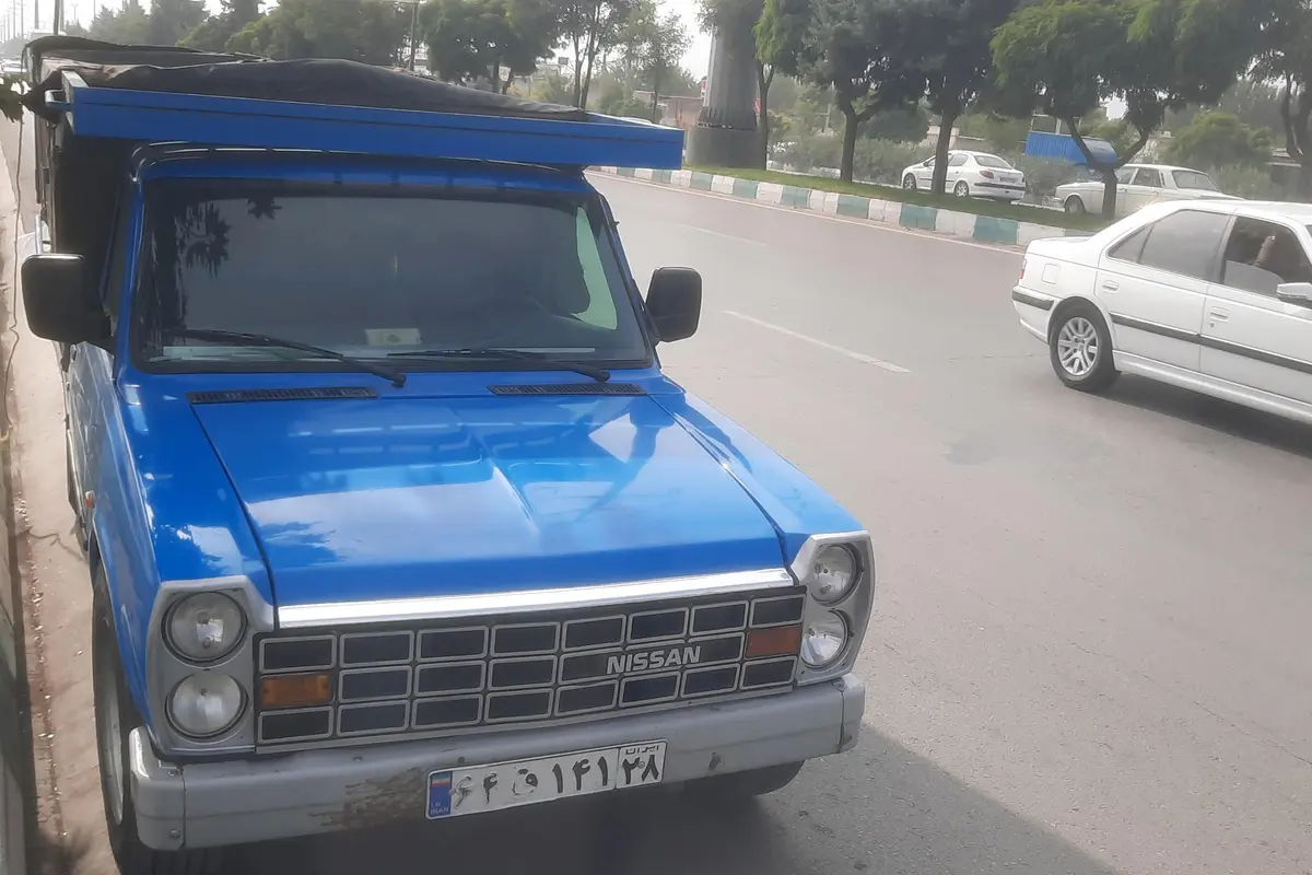 زامیاد،  وانت نیسان