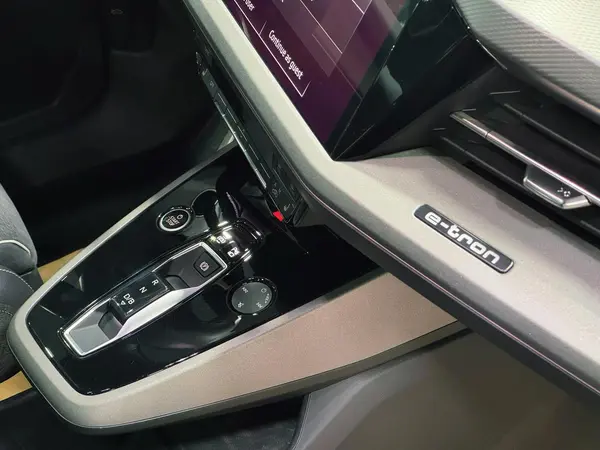 آئودی، Q5 e-tron