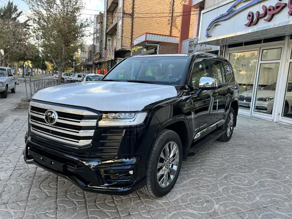 تویوتا، لندکروز چهار در