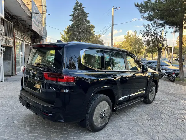 تویوتا، لندکروز چهار در