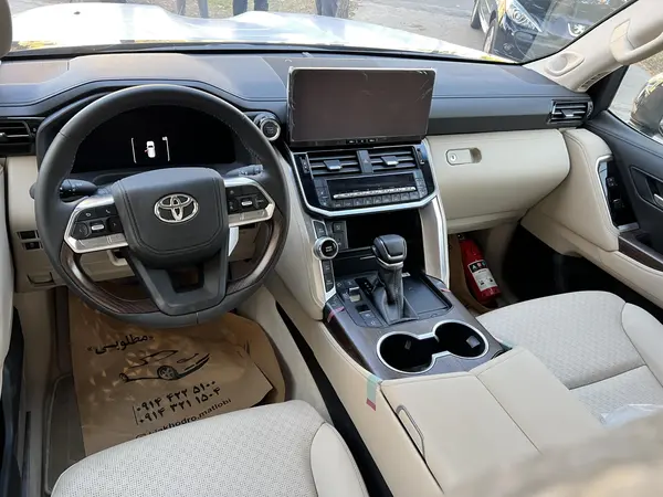 تویوتا، لندکروز چهار در