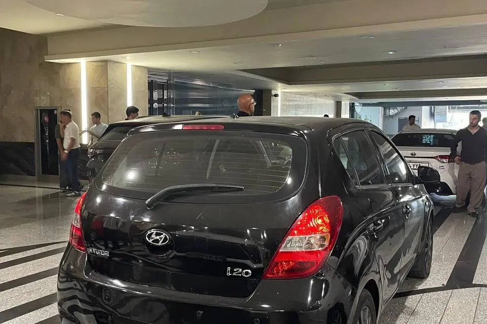 هیوندای  i20