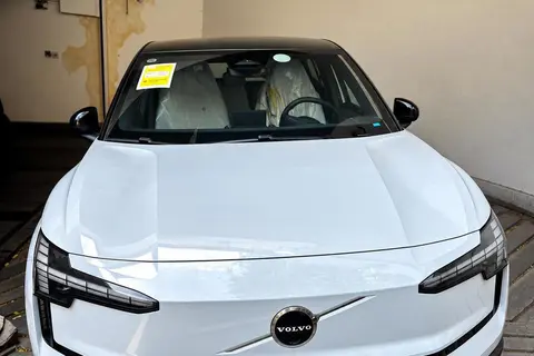 ولوو، EX30