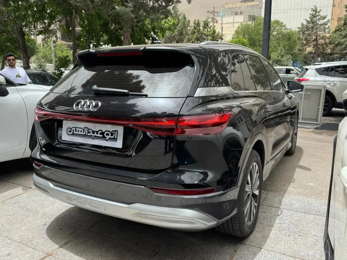 آئودی  Q5 e-tron